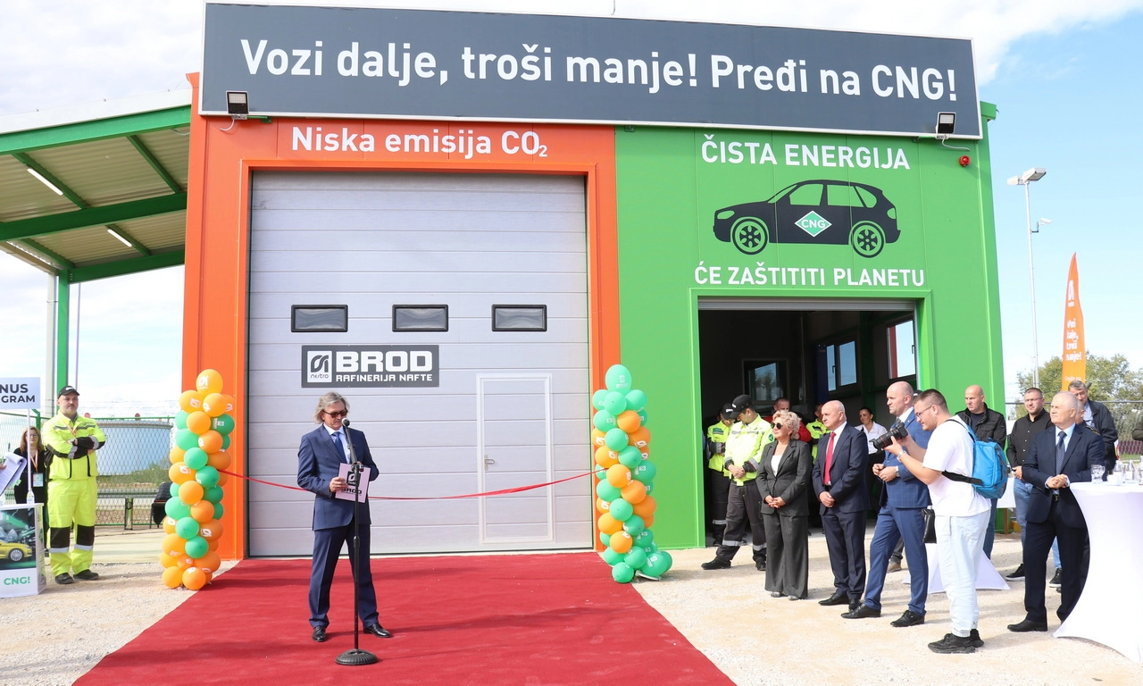 U Rafineriji Brod otvoren CNG servisni centar